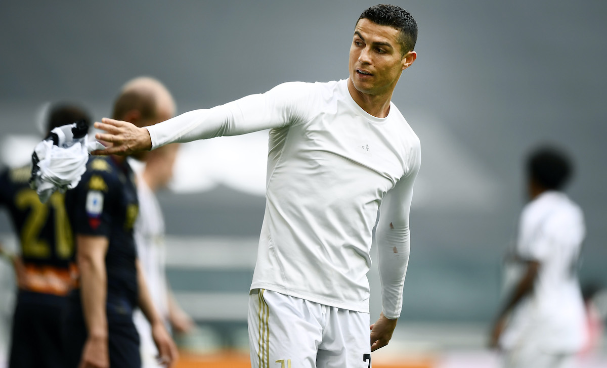 Cristiano Ronaldo lancia la maglia: il motivo del gesto dopo Juve