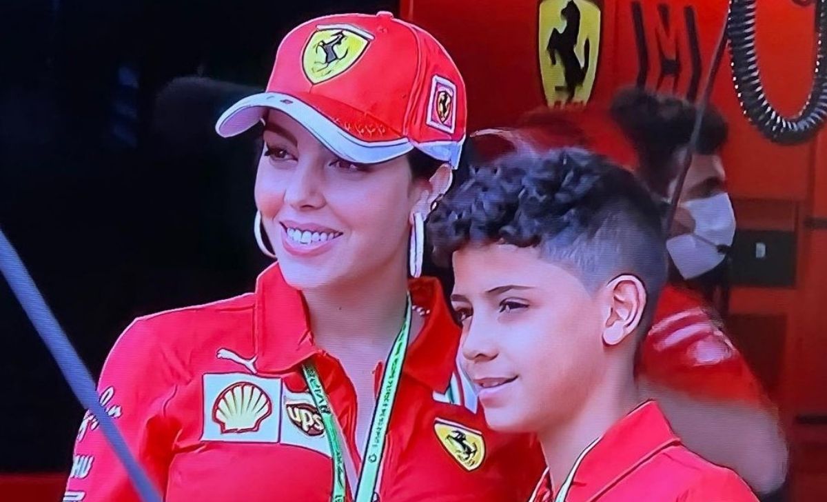 GP Monaco: Georgina e Cristiano Jr nel box Ferrari - FOTO 36 Georgina Cristiano Jr