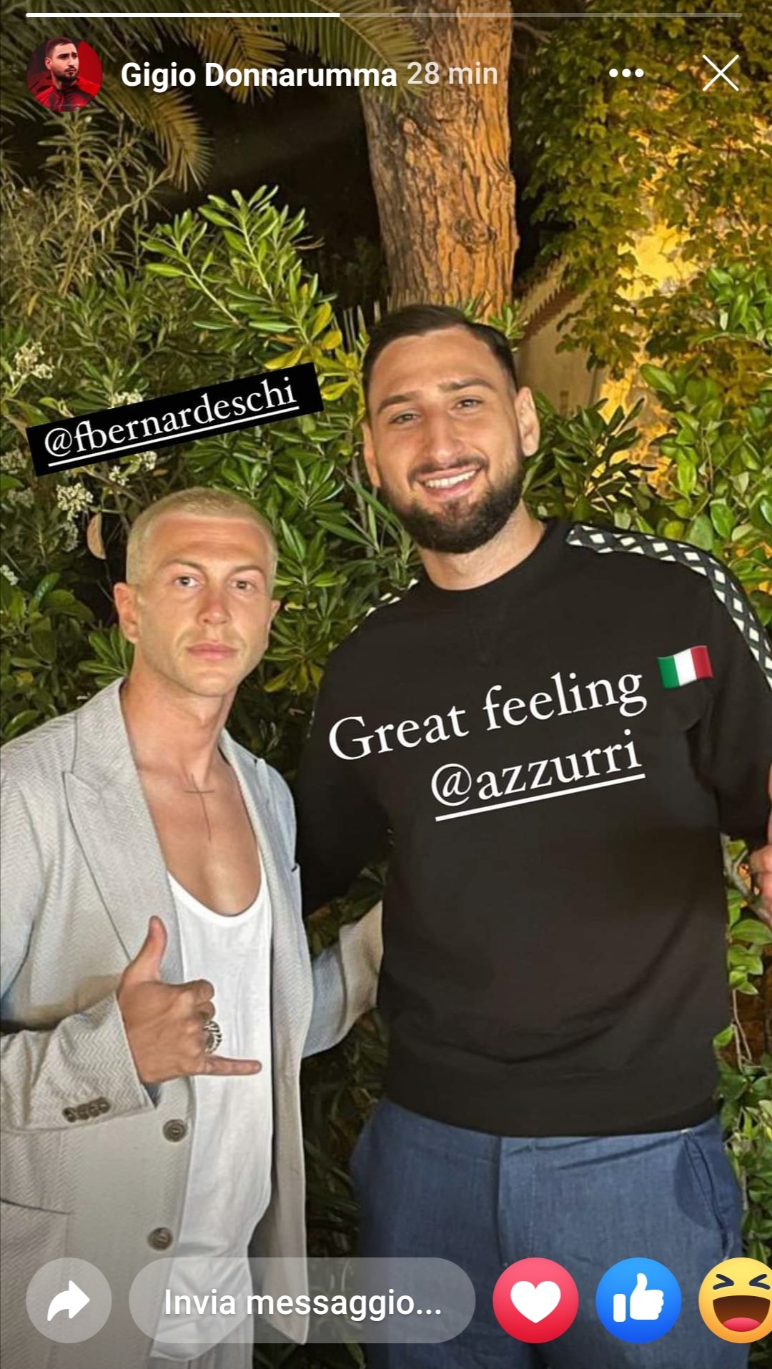 Donnarumma in posa con un bianconero: «Great feeling». Indizio di mercato? - FOTO 39 Screenshot 20210527 002344