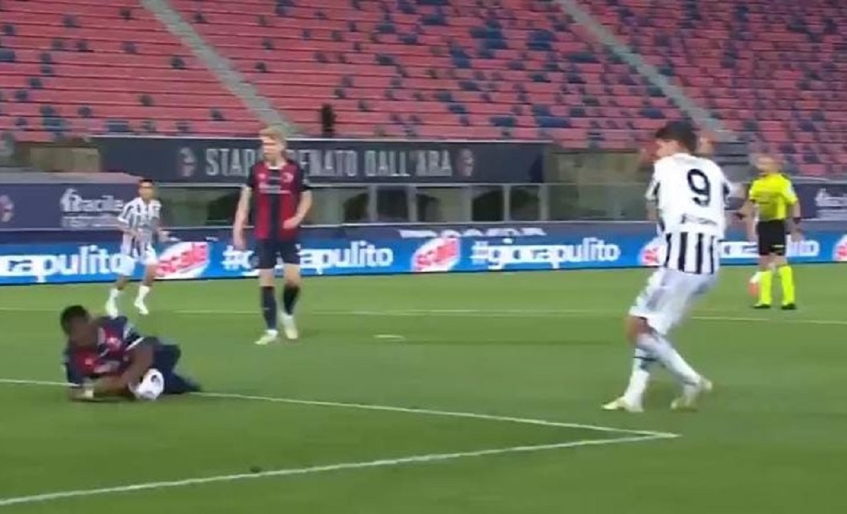 Mano Soumaoro: "parato" il tiro di Morata, ma Valeri non dà rigore 36 morata soumaoro