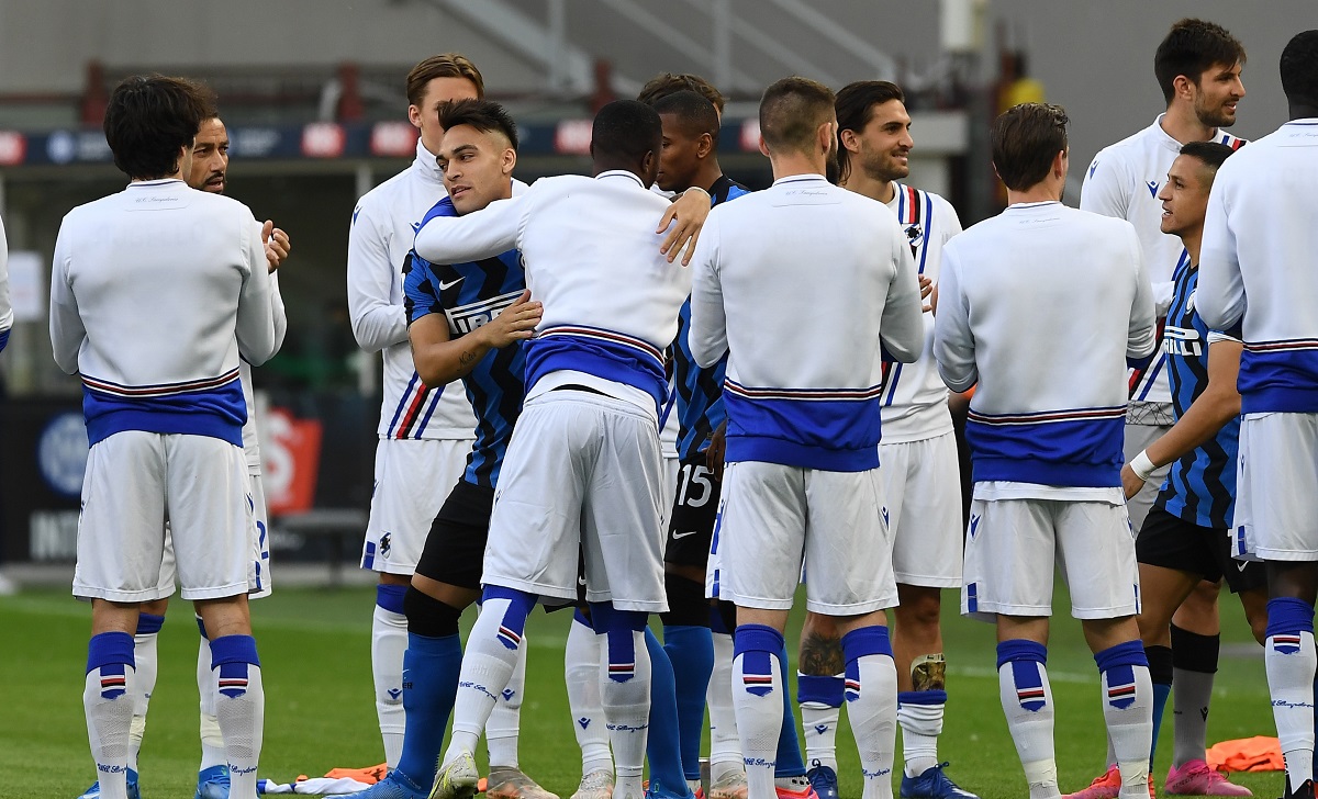 Passerella all'Inter, i tifosi non ci stanno: «Mai alla Juve in 9 anni» 36 passerella inter