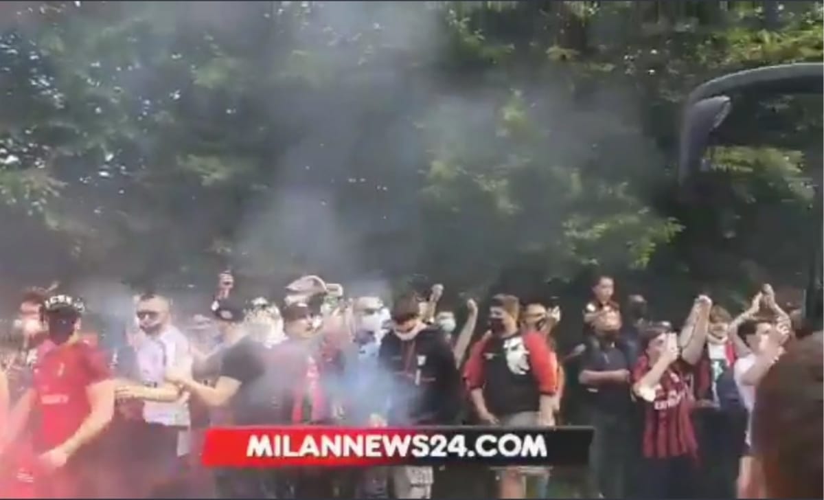 Tifosi Milan: cori e fumogeni per spingere i rossoneri in Champions - VIDEO 36 tifosi milan