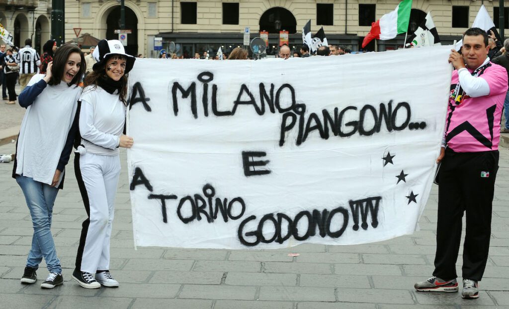 Scudetto Juve 6 maggio 2012: le immagini della festa della terza stella - GALLERY 69 tifosi scudetto juventus 2012