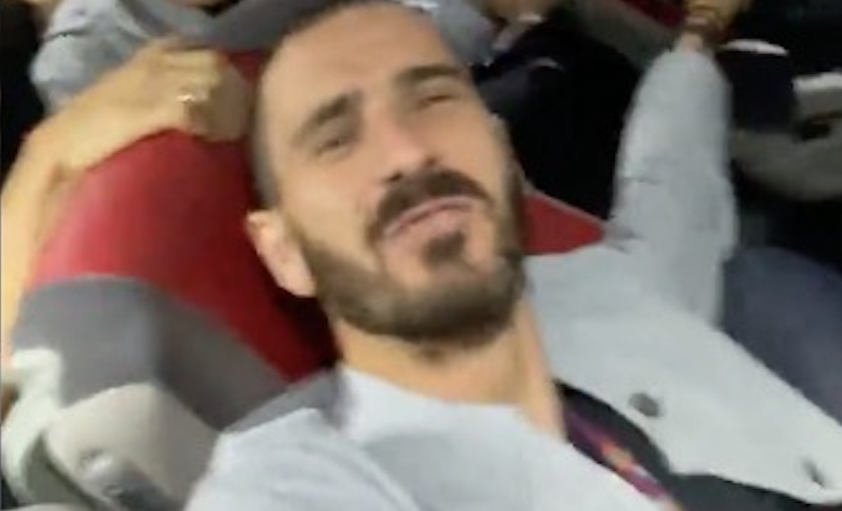 Bonucci capo ultras in pullman: inno e caricone su Insigne - VIDEO 36 bonucci