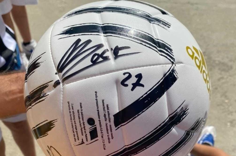 Numero maglia Locatelli Juve: indizio dall'autografo del giocatore - FOTO 36 0f439c0c 2145 4686 ae5b f0ad547dc646