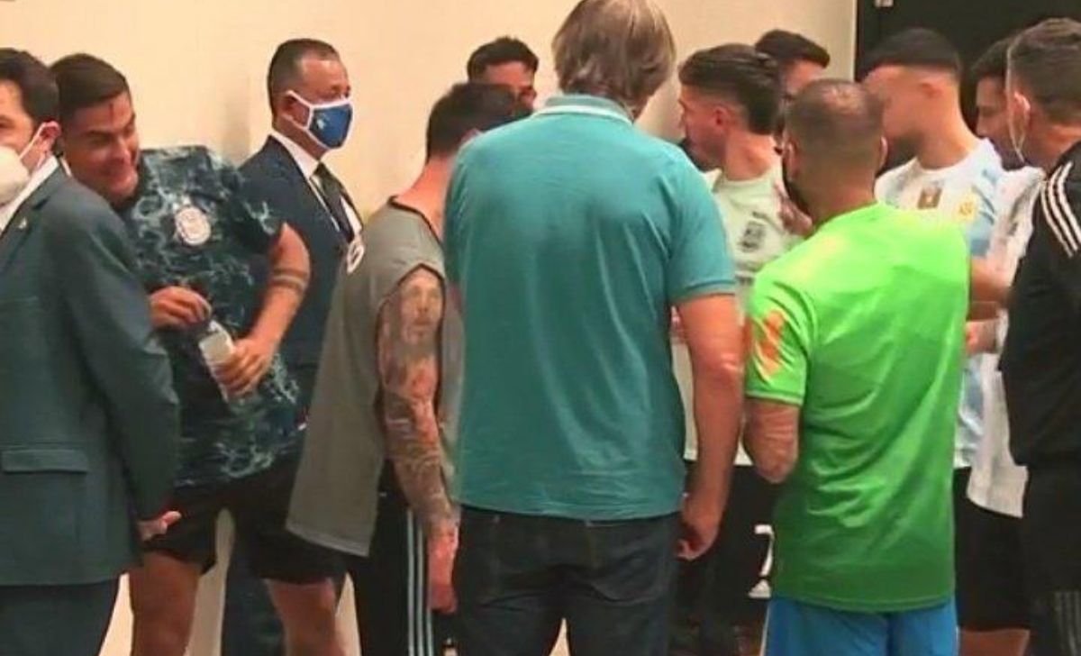 Dybala prende in giro Messi: il siparietto in Brasile Argentina 36 Dybala Messi Arg