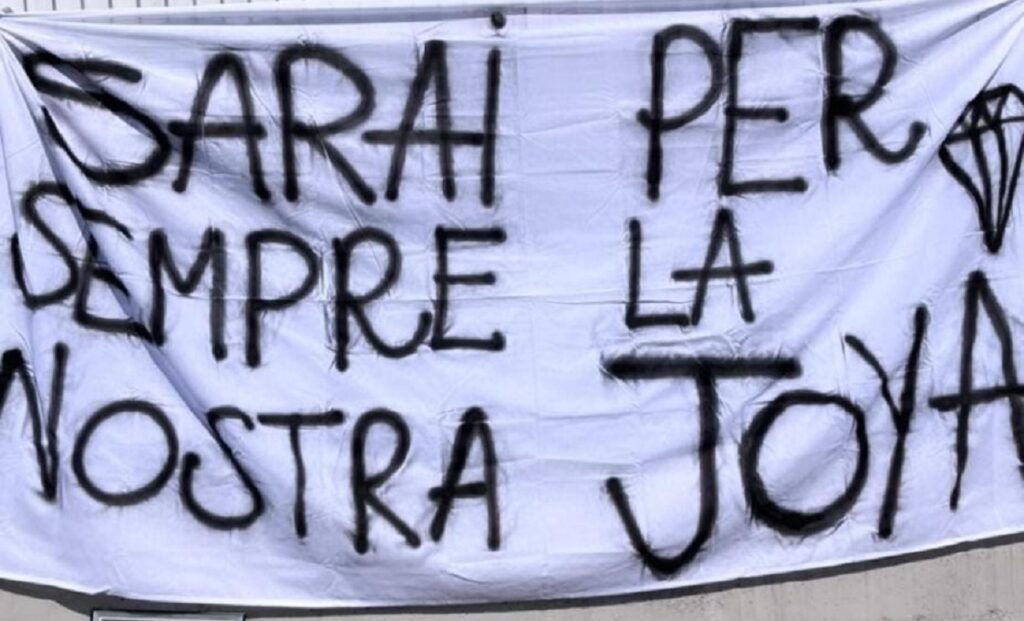 Striscione dybala