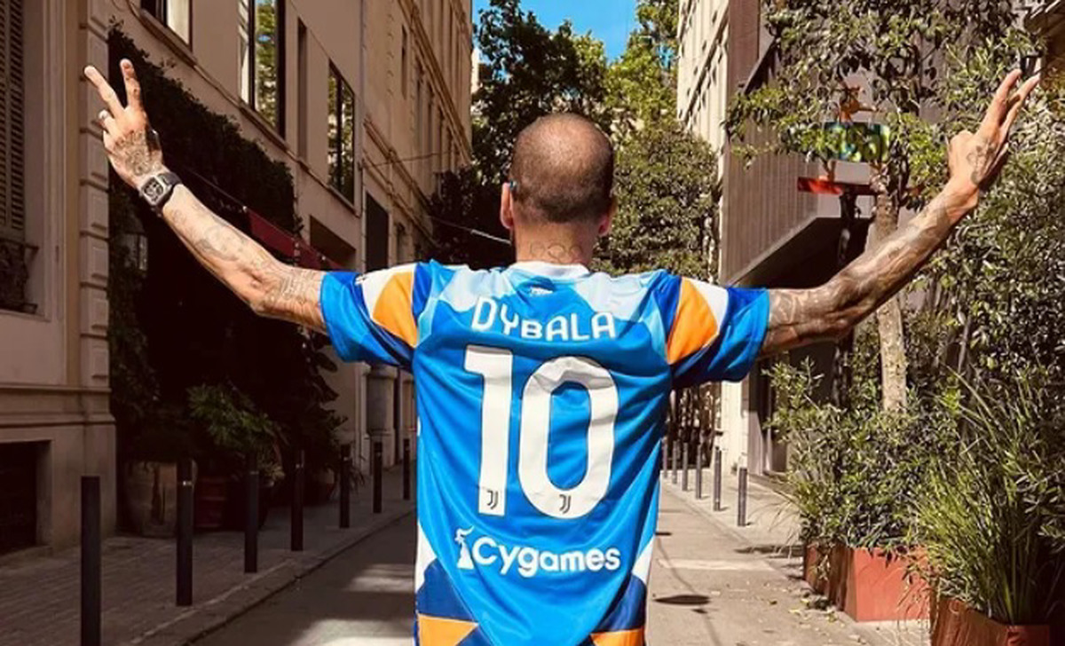 Dani Alves di nuovo con la maglia della Juve: il brasiliano fa il giro dei social - FOTO 36 Dani Alves