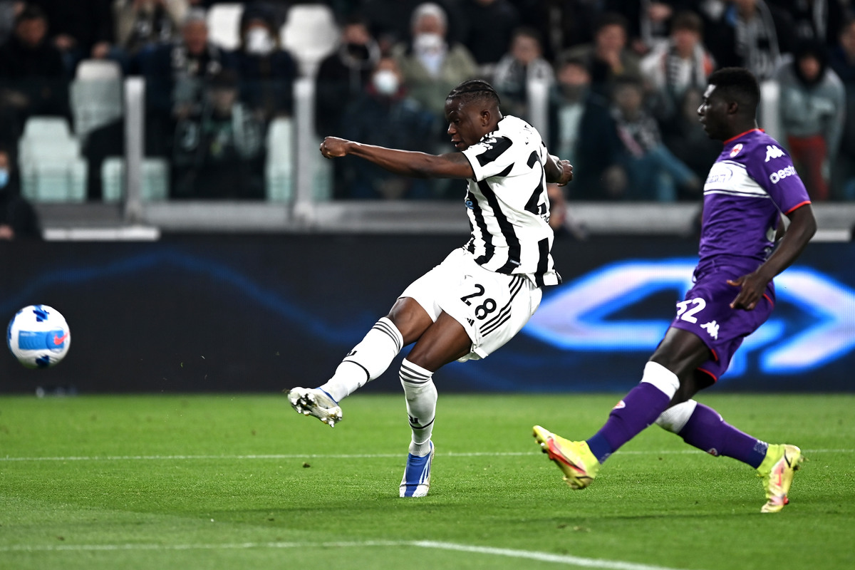 Zakaria, il commento scatena i tifosi: «Porta anche lui alla Juve!» - FOTO 36 Zakaria 1