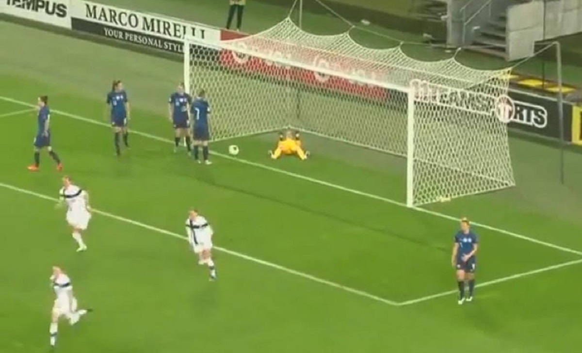 Hyyrynen, ma cos'hai fatto?! Gol da applausi del difensore della Juventus - VIDEO 36 hyyrynen