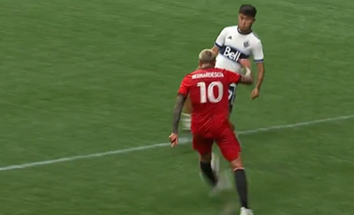 Bernardeschi, ma cos'ha fatto?! L'assist dell'ex Juve è una magia - VIDEO 36 bernardeschi 1