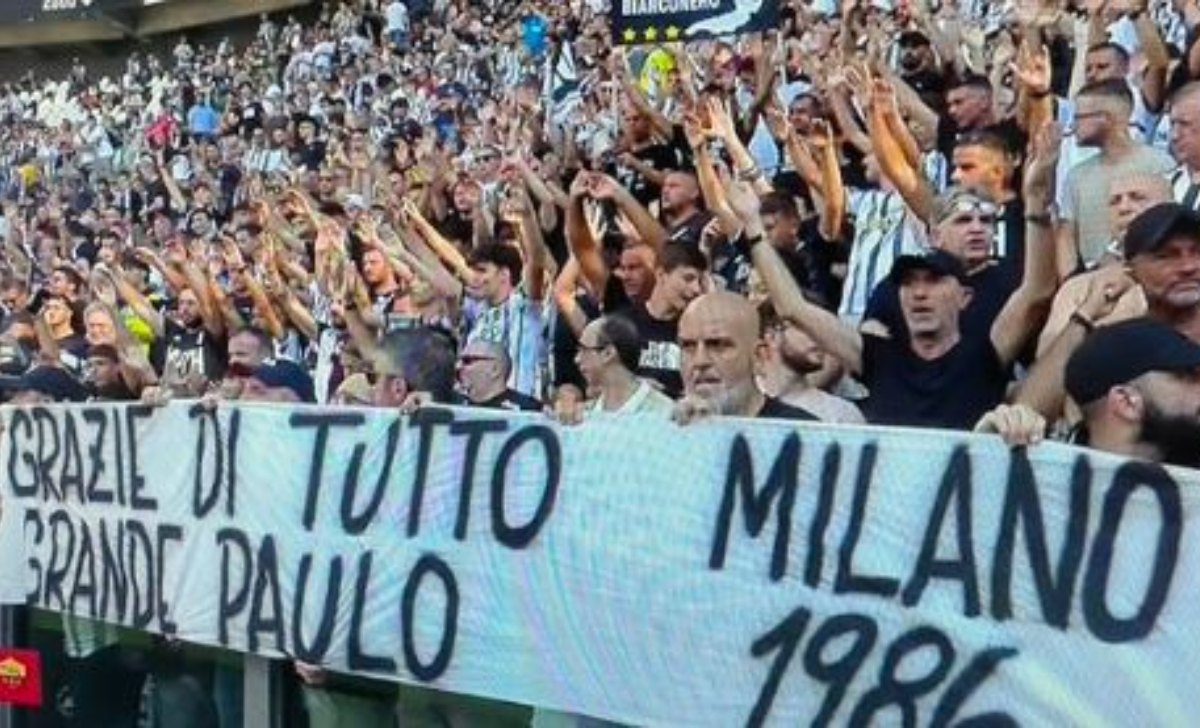 Juve Roma, che accoglienza per Dybala! Esposto anche uno striscione - FOTO 36 Cattura 1 4