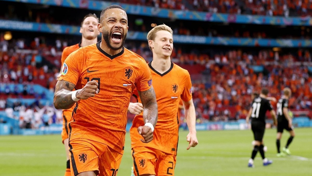 Depay Juve, si apre uno spiraglio e cresce l'ottimismo! La novità 36 Depay