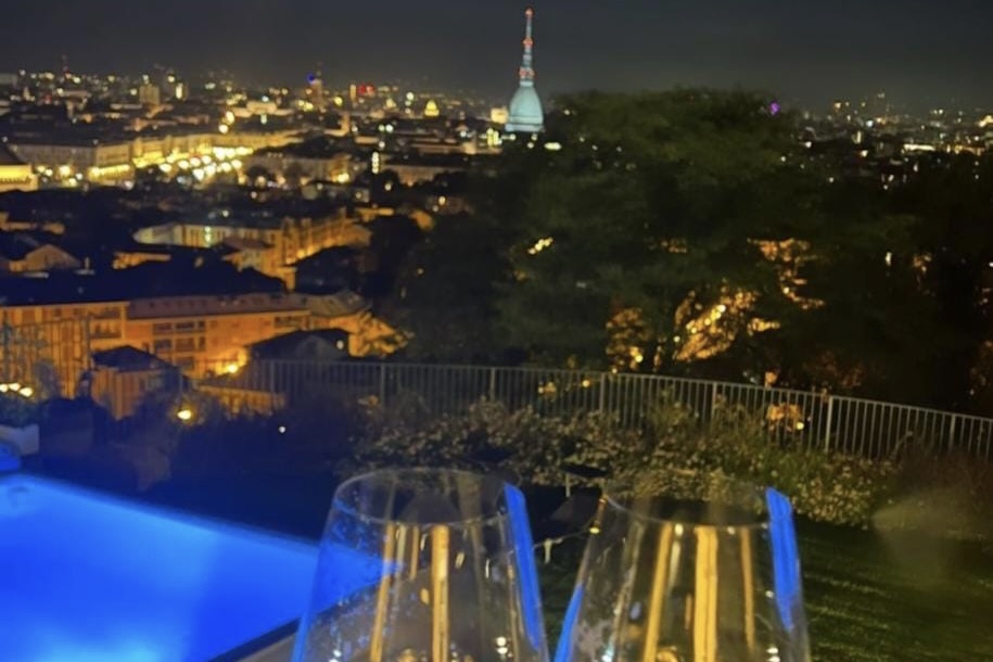 Paredes Di Maria, le due mogli sono già pazze di Torino! - FOTO 36 0ccfa445 f729 45ee ba6d fe1b727daf1d 2