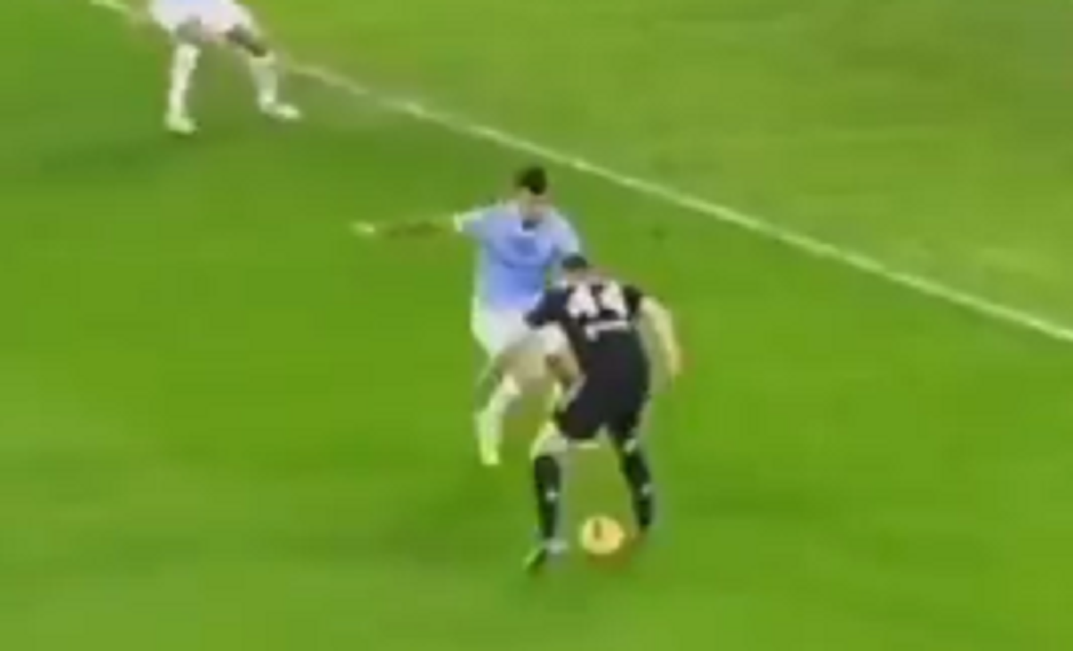 Kulusevski punge la Juve: ma la replica dei tifosi diventa virale sul web - VIDEO 36 kulusevski