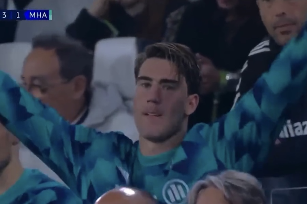 Rabiot raddoppia, Vlahovic reagisce così: il gesto del serbo dalla panchina - VIDEO 36 Vlahovic 5