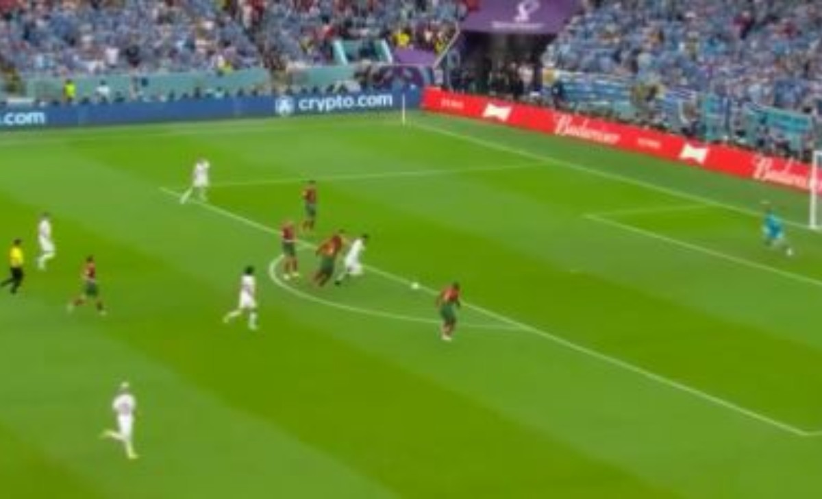 Bentancur sfiora il gol del Mondiale: la clamorosa azione dell'ex Juve - VIDEO 36 Cattura 2 13