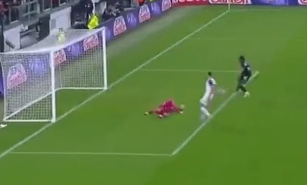 Doppietta Kean, l'attaccante fredda ancora Provedel: 2-0 - VIDEO 36 Doppietta Kean