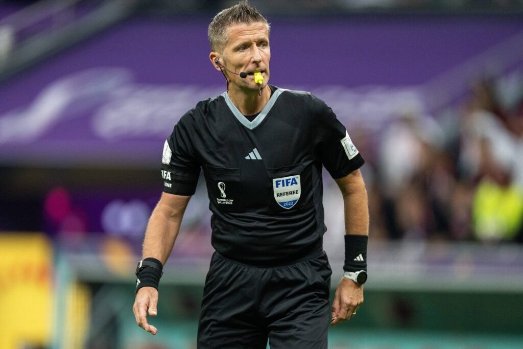 DOHA, 20 11 2022 Al Bayt Stadium World Cup 2022 in Qatar between Qatar and Ecuador. Referee Daniele Orsato Qatar Ecuad