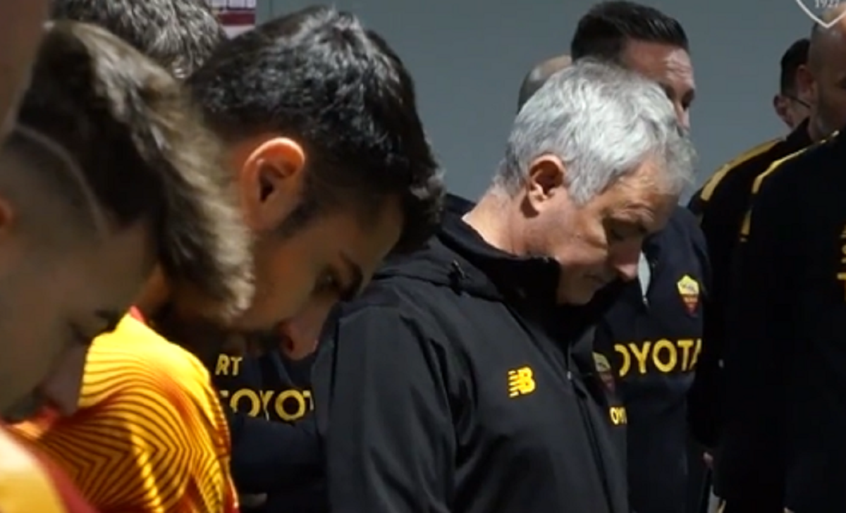 Roma da brividi: tributo nello spogliatoio per Gianluca Vialli - VIDEO 36 roma