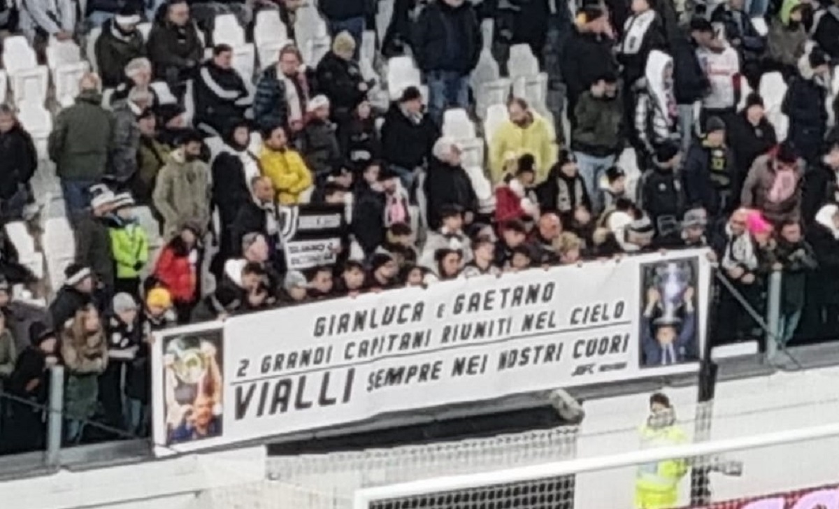 Striscione Vialli allo Stadium: «Gianluca e Gaetano riuniti nel cielo» - FOTO 36 striscione vialli