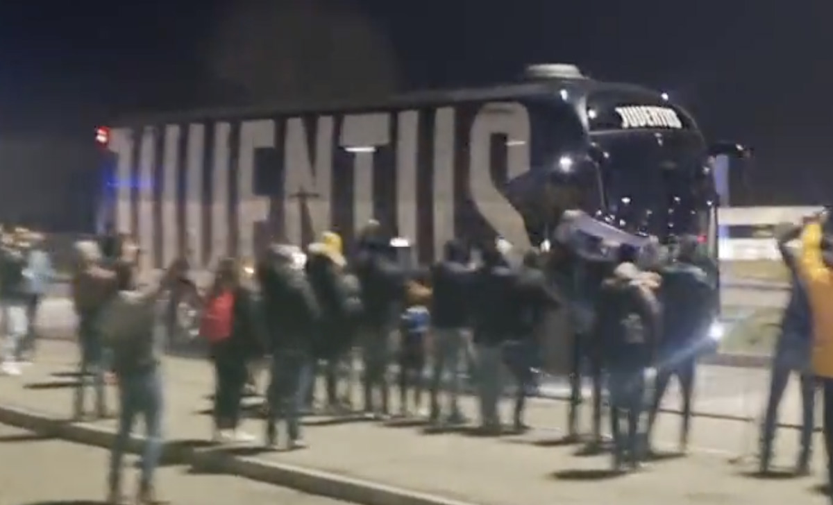 Allianz Stadium: l'arrivo dei pullman di Juve e Lazio - VIDEO 36 Pullman Juve
