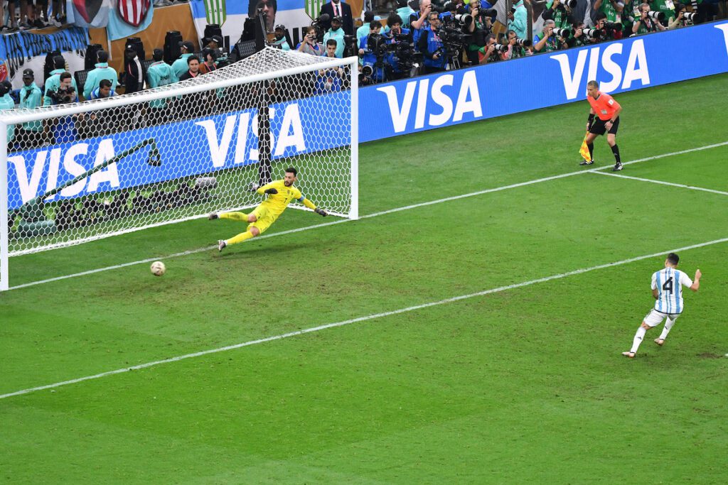 Fussball Weltmeisterschaft, Herren, Qatar 2022, Finale, Lusail Iconic Stadium, Argentinien Frankreich 4:2 n.E.; Gonzal