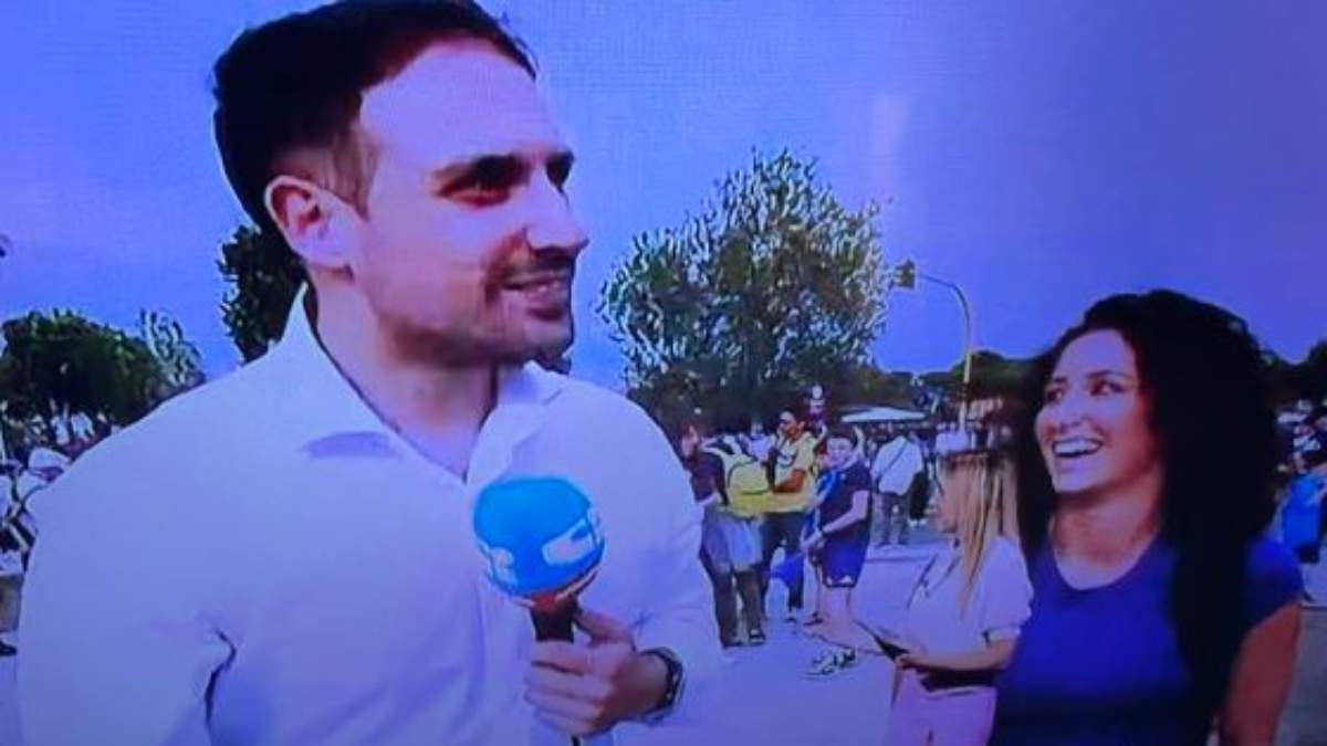Fiorentina Inter, tifosa viola in diretta TV: «Juve m...a» 36 Cattura 2 5
