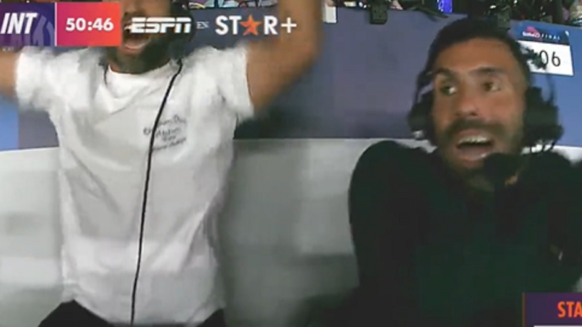 Tevez juventino vero: esulta così alla sconfitta dell'Inter in finale - VIDEO 36 tevez