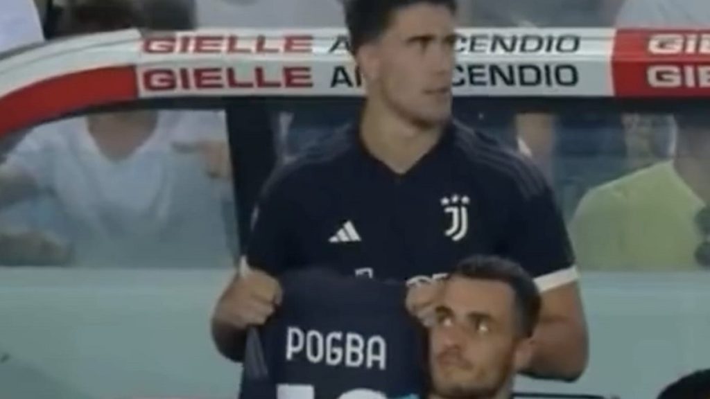 Juve Lecce: le tre cose che non hai notato 38 vlahovic-maglia-pogba