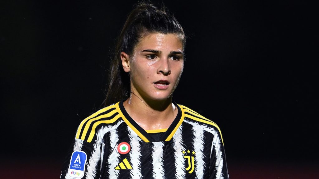 cantore-juventus-women