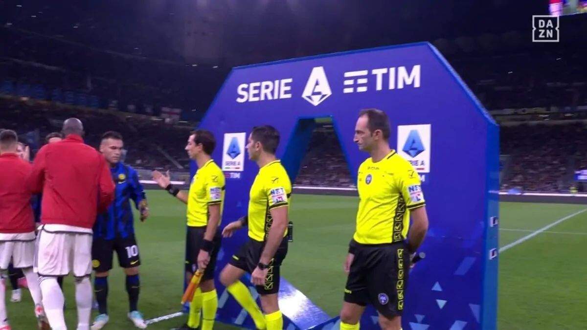 Lautaro Lukaku, stretta di mano gelida prima di Inter-Roma. Cosa è successo - FOTO 36 lautaro lukaku