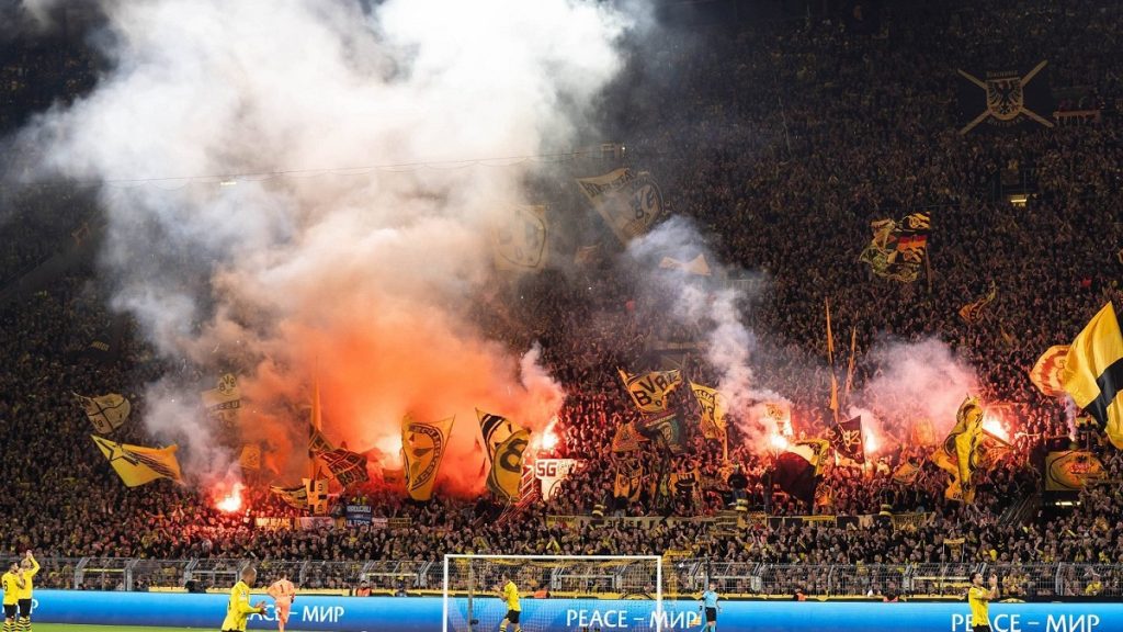 signal-iduna-park-stadio-borussia-dortmund