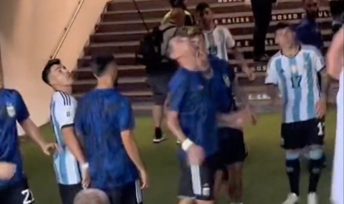 Di Maria sputa ai tifosi del Brasile: cosa rischia adesso il Fideo - VIDEO 36 di maria