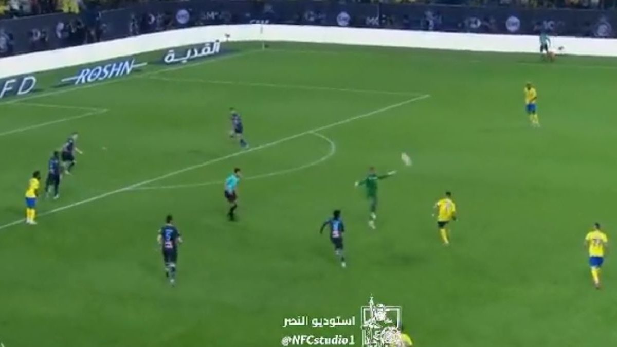 Ronaldo, ennesimo gol capolavoro: il pallonetto dell'ex Juve è clamoroso - VIDEO 36 ronaldo pallonetto e1700860932608