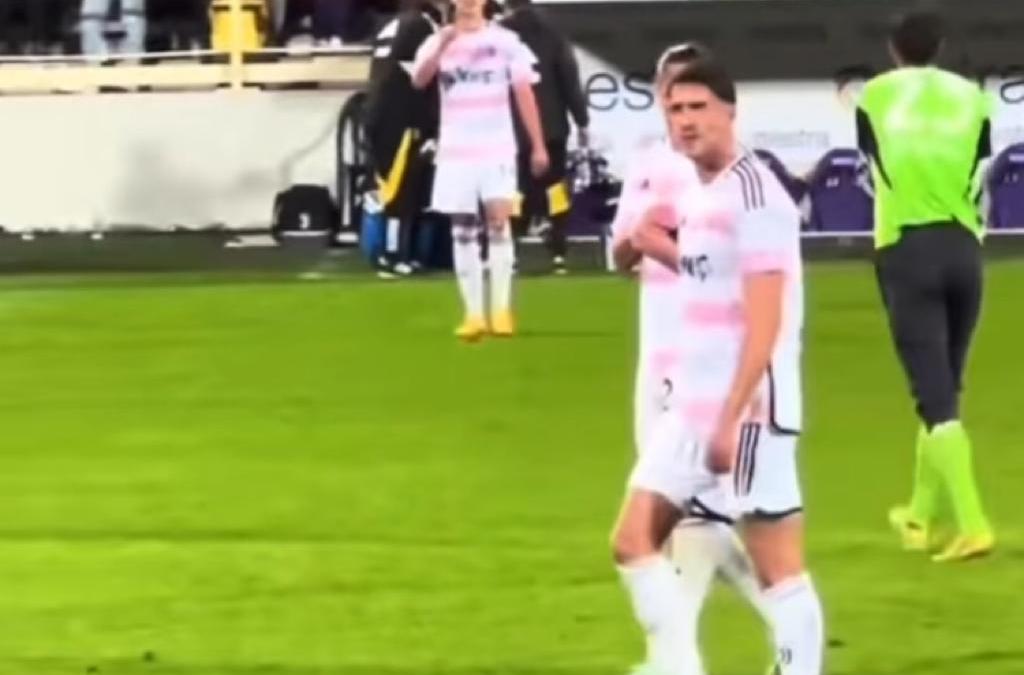 Insulti razzisti a Vlahovic in Fiorentina-Juve, Dusan silenzia il Franchi: «Vincete la prossima volta» - VIDEO 36 vlahovic insulti razzisti