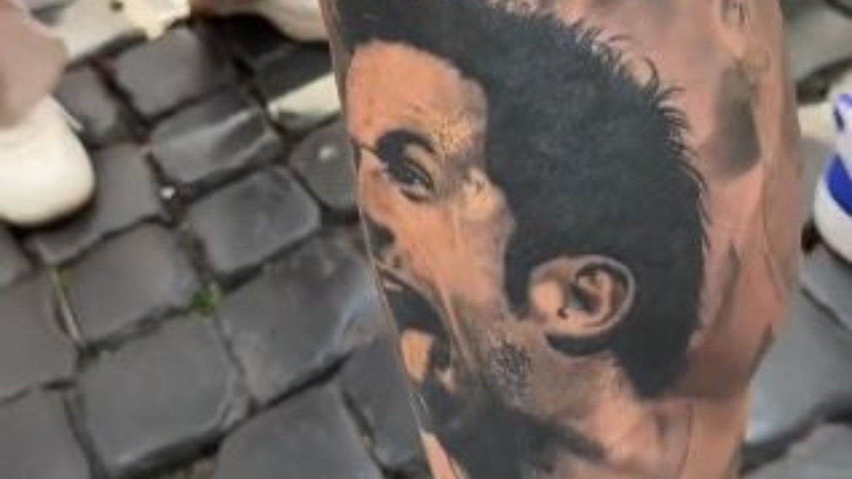 Juventus, tifoso speciale a Roma: il tatuaggio è esagerato - VIDEO 36 tifoso juve