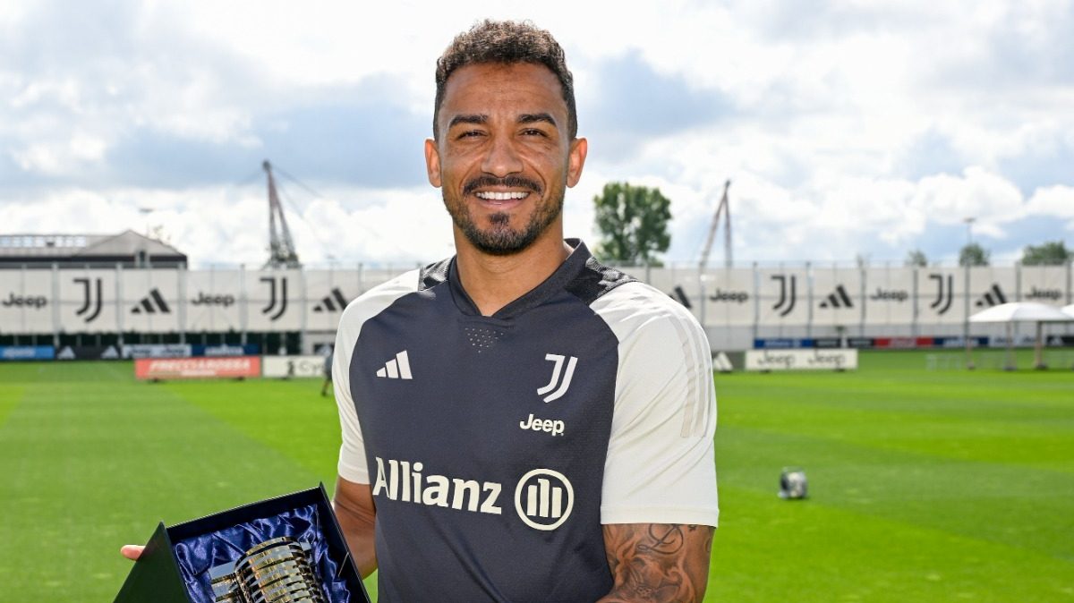 Premio Gentleman Fair Play, il PIU' VOTATO dai tifosi è Danilo! Anche un altro bianconero premiato 36 Danilo