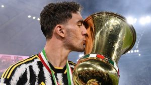 Vlahovic, tanti gol e pieno di amore per la Juve: è pronto per diventare un leader di Thiago Motta