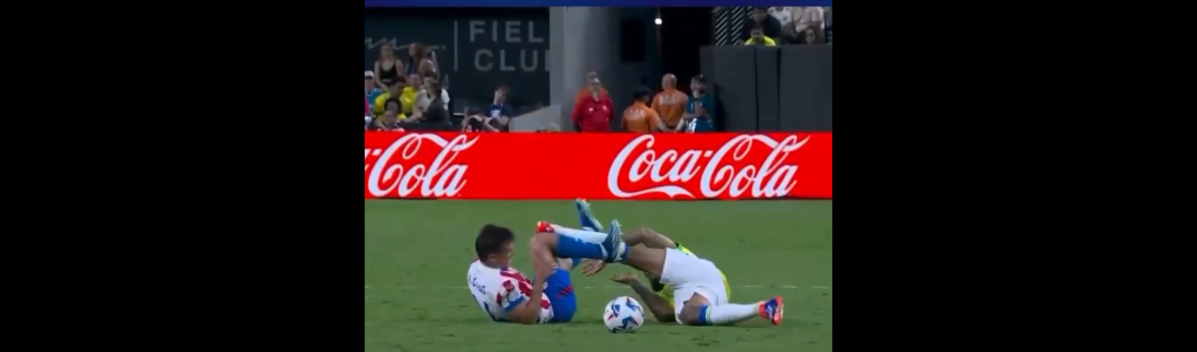 Douglas Luiz Juve, intervento KILLER sul centrocampista ex Aston Villa! FOTO e VIDEO 36 Douglas Luiz