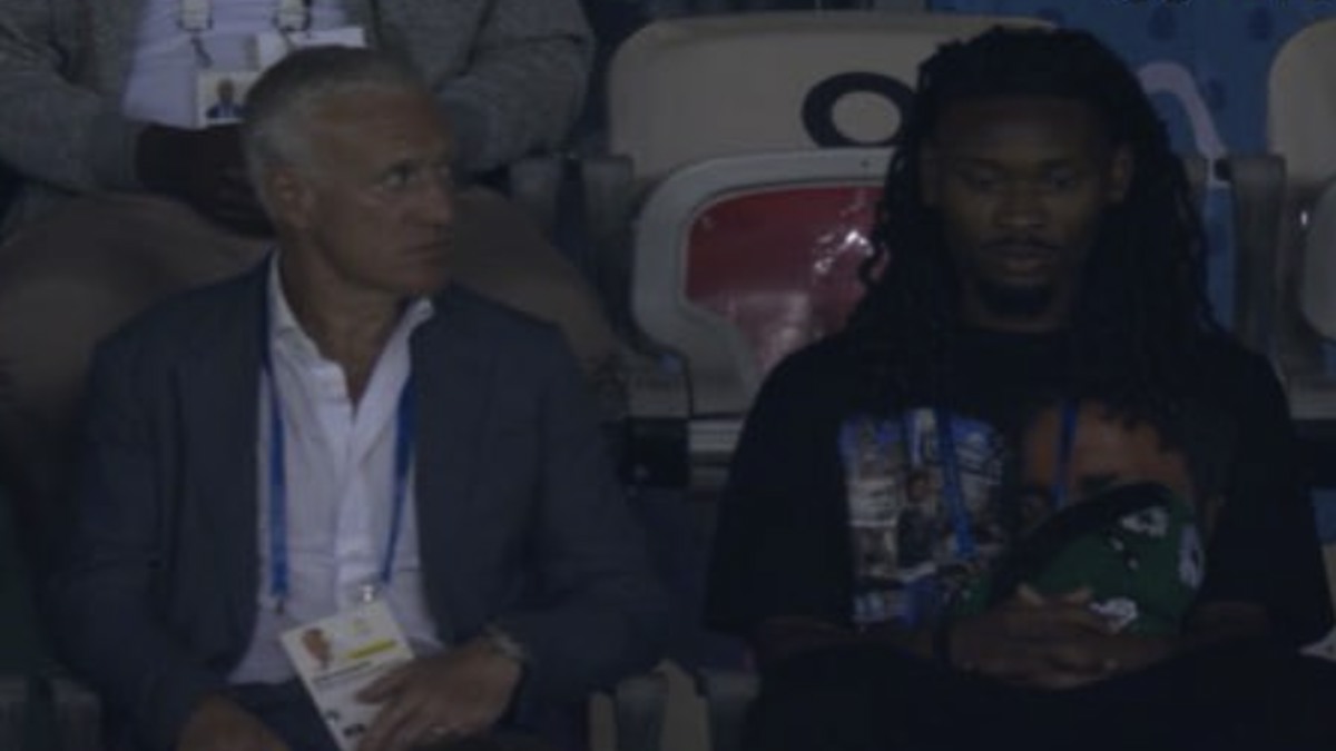 Thuram a PARIGI con Deschamps: il giocatore della Juve ASSISTE a Francia Guinea - FOTO 36 Deschamps Thuram