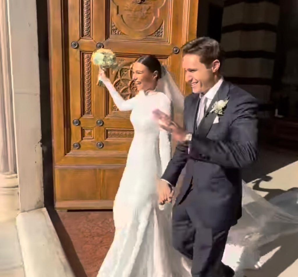 Chiesa Juve, il futuro può attendere: l'attaccante si è SPOSATO con Lucia Bramani - FOTO 37 Immagine WhatsApp 2024 07 20 ore 18.45.47 cc118a6e 2