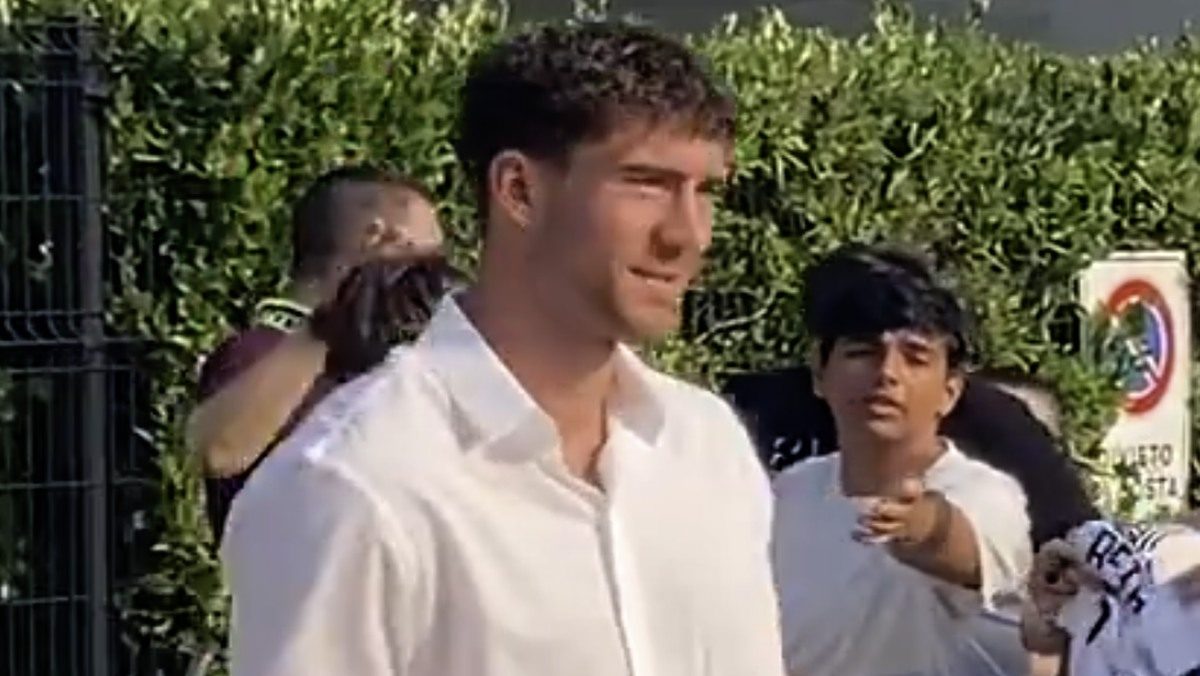 Vlahovic Juve, visite mediche TERMINATE: il serbo abbandona il J Medical - VIDEO 36 Dusan Vlahovic