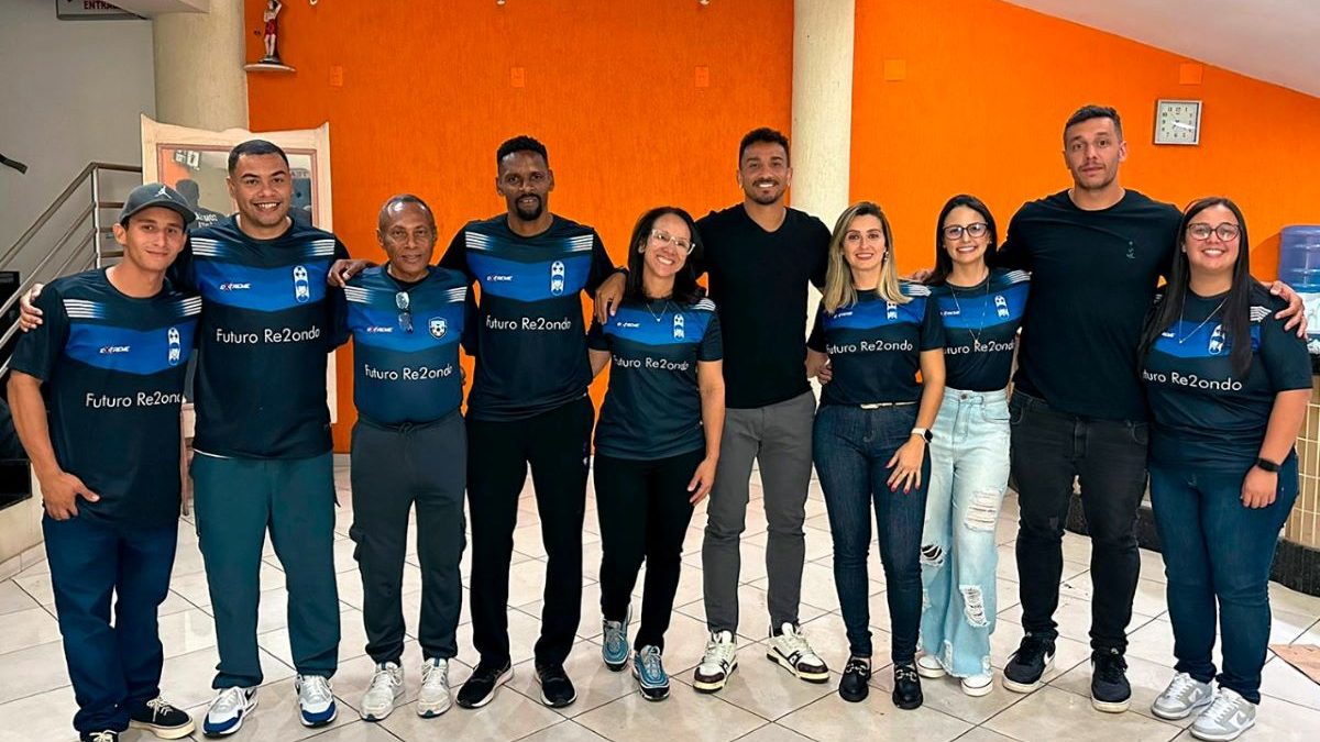 Danilo Juve, campione anche fuori dal campo: in Brasile con i bambini della sua associazione - FOTO 36 danilo associazione uturo Re2ondo