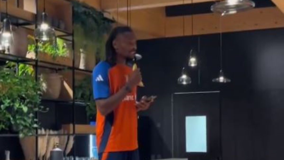 Juve, la presentazione di Thuram, Di Gregorio e Cabal è uno show: i nuovi cantano per la squadra - VIDEO 36 thuram