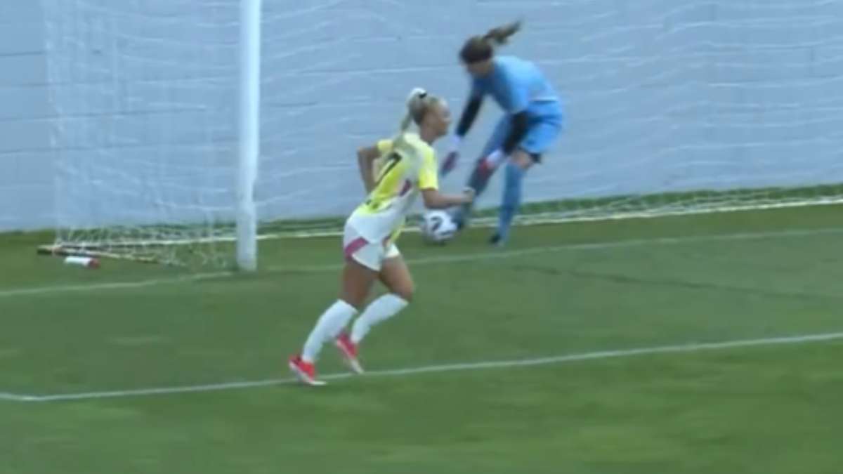 Gol Alisha Lehmann: la neo bianconera si sblocca subito. La rete in Juventus Women-Servette - VIDEO 36 alisha lehmann