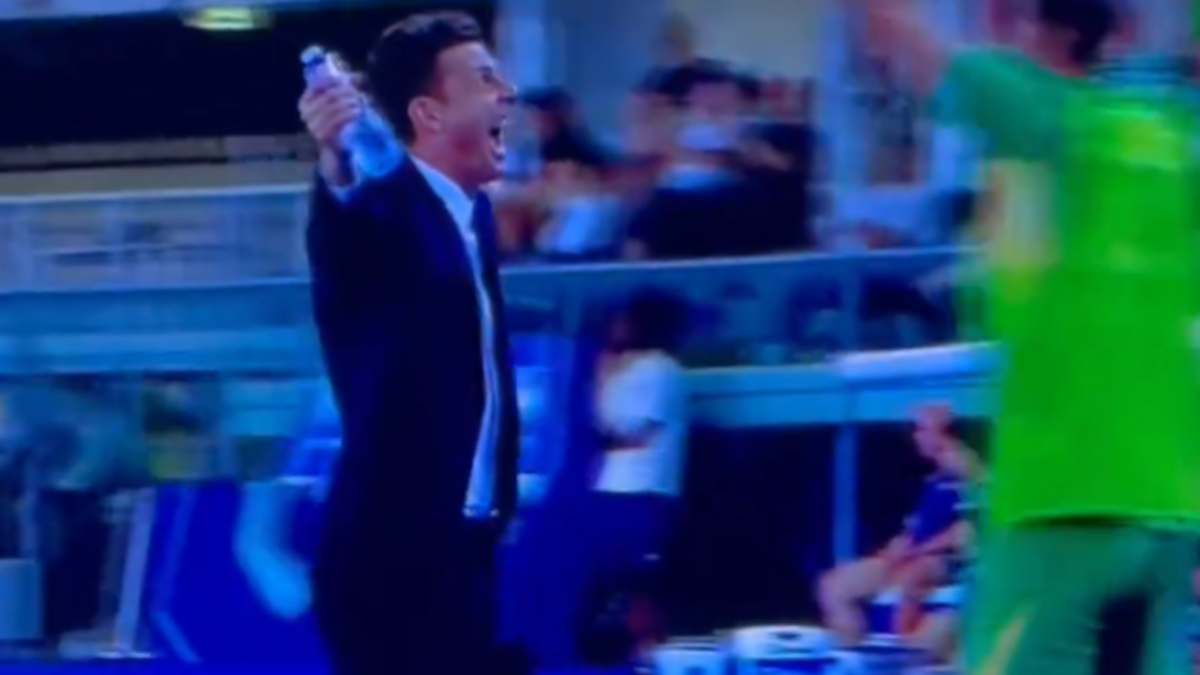 Thiago Motta INCONTENIBILE dopo il gol di Savona: l'ESULTANZA dell'allenatore fa IMPAZZIRE i tifosi - VIDEO 36 Thiago Motta esultanza