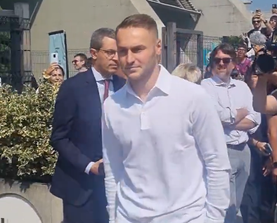 Koopmeiners Juve, l'olandese è ARRIVATO al J Medical! Atmosfera BOLLENTE, l'accoglienza dei tifosi - VIDEO 36 koopmeiners juve