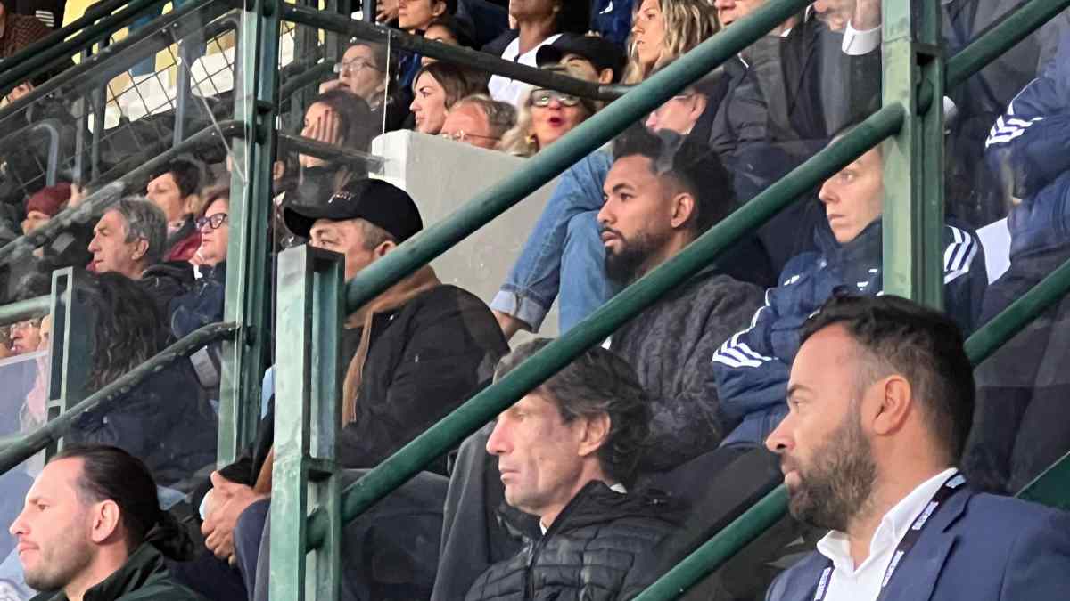 Douglas Luiz a Biella per Juventus Women-PSG: anche il brasiliano in TRIBUNA per la sua Alisha Lehmann - FOTO 36 douglas luiz