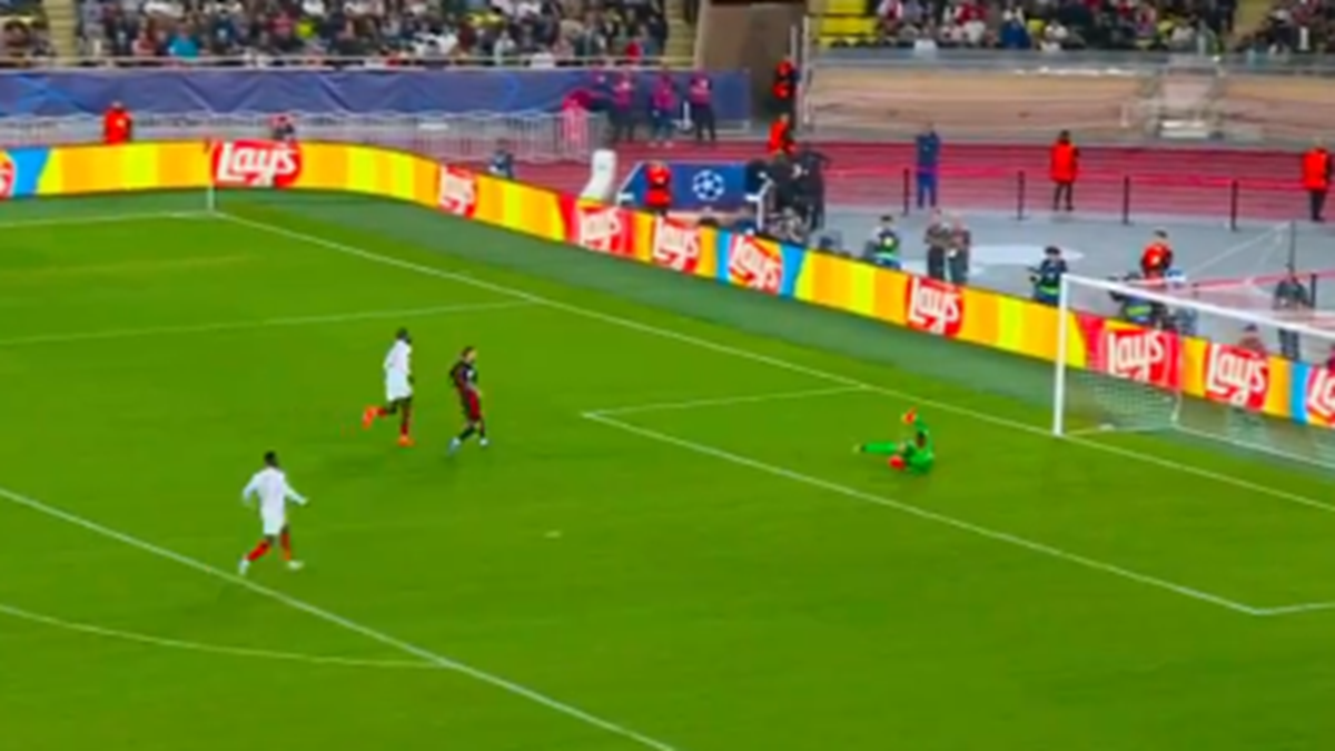 Gol Ilenikhena: il gioiellino del Monaco la DECIDE col Barcellona e INCANTA! C'è un RETROSCENA di mercato che riguarda la Juventus - VIDEO 36 ilenikhena